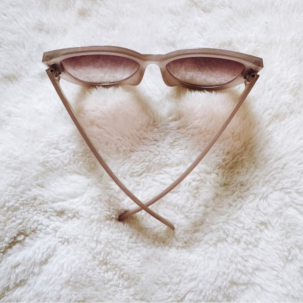 Rosy Light Gray Cat Eye Oversized Sunglasses - Picture 11 of 11